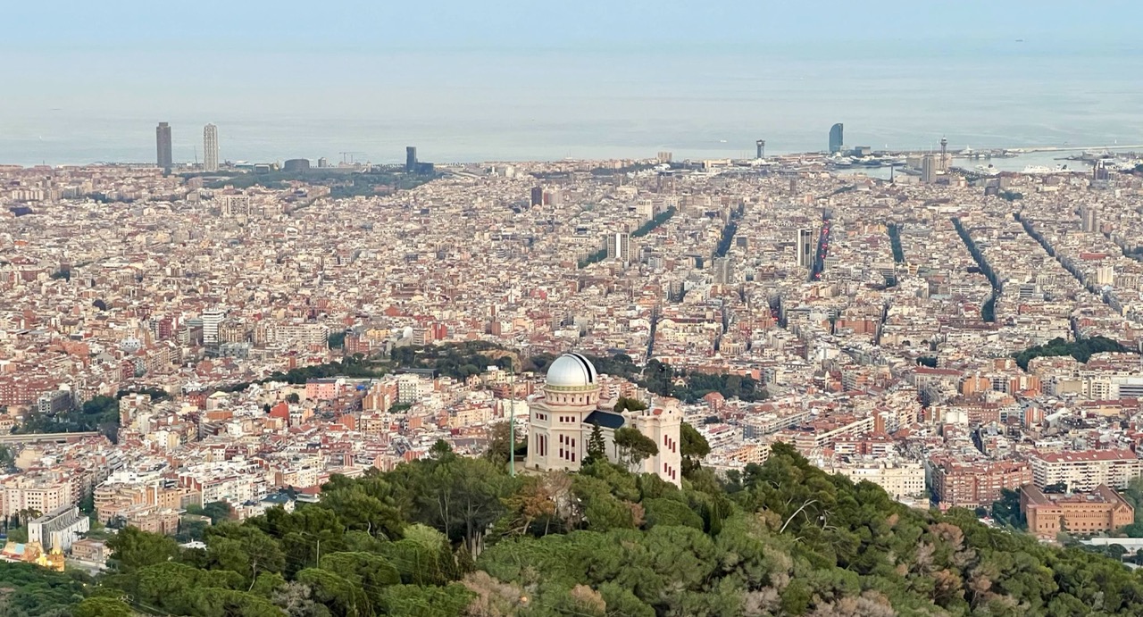 Panoramic views of the city from the Fabra Observatory